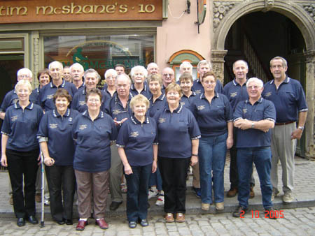 01799  GROUP SHIRT PHOTO IN RIGA, LATVIA