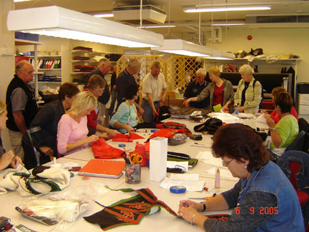 01463 MAKING TRADITIONAL CLOTHING IN GVARV