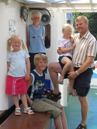 Trond, daughters & nephews